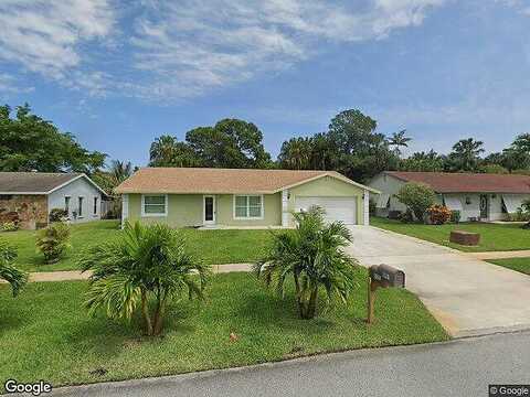 Blue Pine Circle Cir, Lake Worth, FL 33463