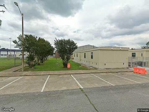 Deals Creek Ct, Chesapeake, VA 23323