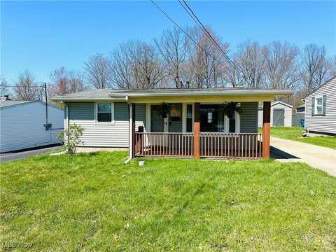 428 Iowa Avenue, Girard, OH 44420