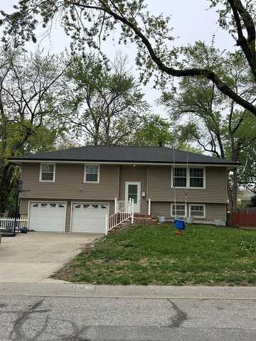 11706 W 69th St, Shawnee, KS 66203