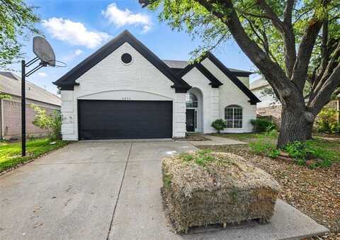 6833 Lyndale Drive, Watauga, TX 76148