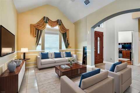 1712 Stonebridge Drive, DeSoto, TX 75115