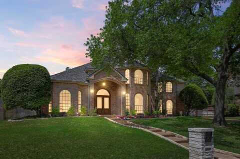 4700 Green Oaks Drive, Colleyville, TX 76034