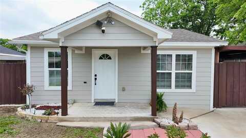 2904 Chestnut Avenue, Fort Worth, TX 76106