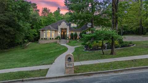 1915 Stoneleaf Drive, Tyler, TX 75703