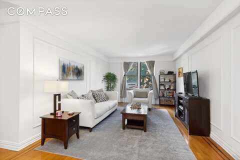 736 West 186th Street, New York, NY 10033