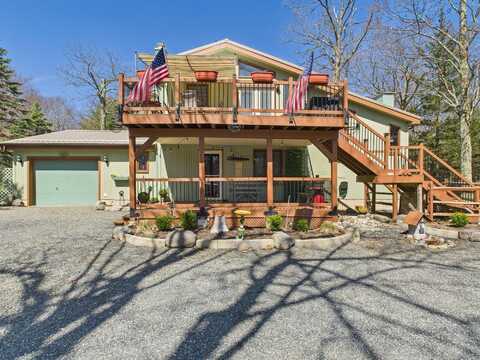 1010 Salamanca Drive, Tobyhanna, PA 18466