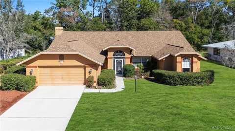 18 Douglas Street, Homosassa, FL 34446