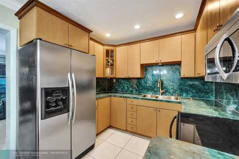 4961 SW 12th Ct, Plantation, FL 33317