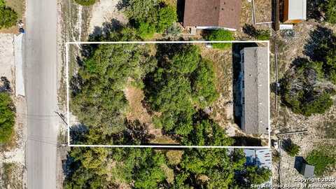 1231 Rotherman, Canyon Lake, TX 78133