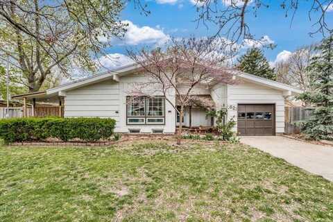 621 N Brownthrush Ln, Wichita, KS 67212