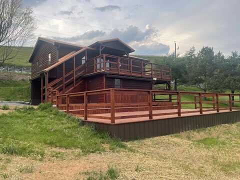 3747 Mountain Road, Cedar Bluff, VA 24609