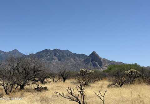 657 W Hawk Way, Amado, AZ 85645