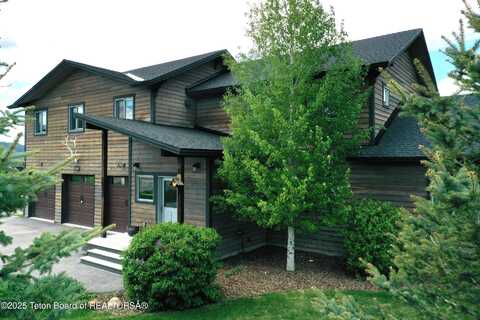 9075 NESTING EAGLES Loop, Victor, ID 83455