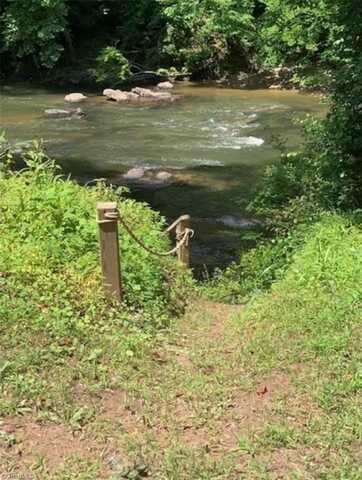 1175 Mabe Drive, Danbury, NC 27016