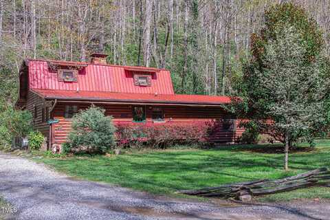 4989 W Buffalo Road, Robbinsville, NC 28771