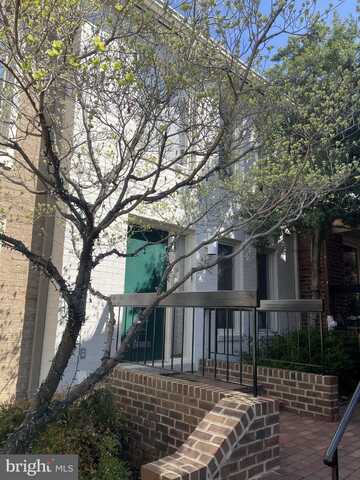 4385 EMBASSY PARK DRIVE NW, WASHINGTON, DC 20016
