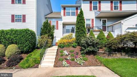 604 STRATFORD COURT, LANSDALE, PA 19446