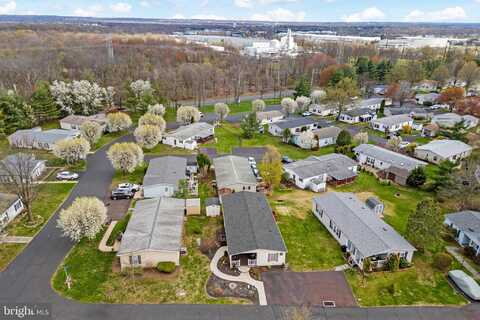 10 QUEEN ANNE WAY, SOUDERTON, PA 18964