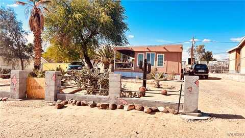 5315 Powell Lake Road, Topock, AZ 86436
