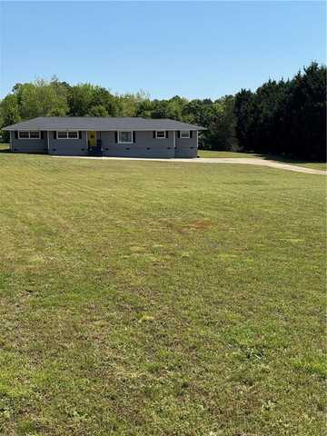 135 Lowe Road, Piedmont, SC 29673