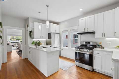 3206 Garfield Ave, Alameda, CA 94501