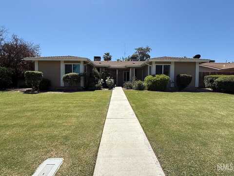 4809 Treanna Court, Bakersfield, CA 93309