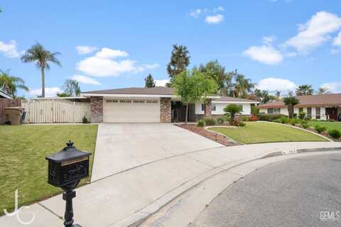 2705 Carlisle Court, Bakersfield, CA 93309