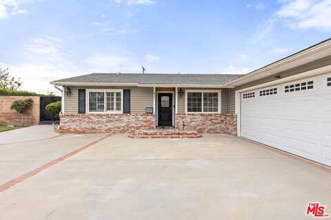 6311 Berquist Ave, Woodland Hills, CA 91367
