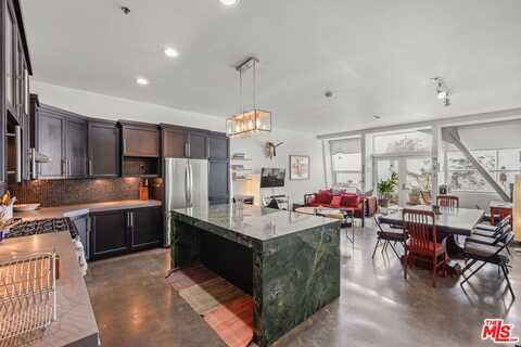 615 Hampton Dr, Venice, CA 90291