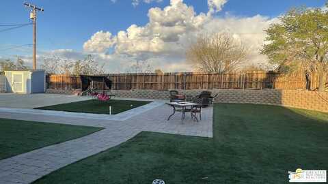 6937 Copper Mountain Rd, Twentynine Palms, CA 92277
