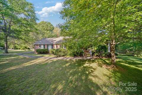 8222 Henry Harris Road, Fort Mill, SC 29707