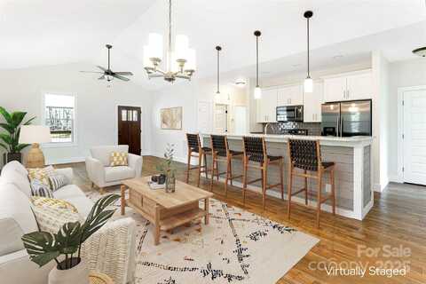 220 Mount Allen Heights, Black Mountain, NC 28711