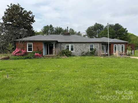 6482 taylorsville Highway E, Hiddenite, NC 28636