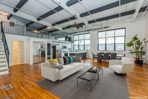 350 Scotland Rd, Orange, NJ 07050