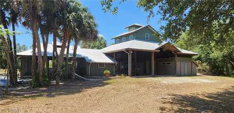 3105 Secretariat Drive, Labelle, FL 33935