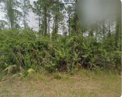 4 Johns Avenue, Lehigh Acres, FL 33936