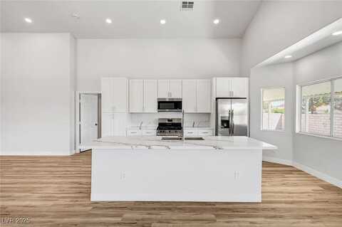 689 Hitchen Post Drive, Henderson, NV 89011