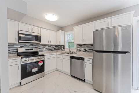 709 W 28th Street N, Independence, MO 64050