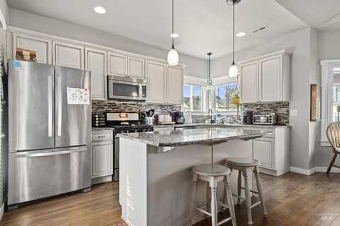 440 S Whisperwood, Boise, ID 83706