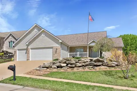 13228 Shady Green Drive, Saint Louis, MO 63128