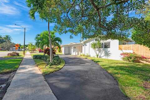 4051 N 41st Ct, Hollywood, FL 33021