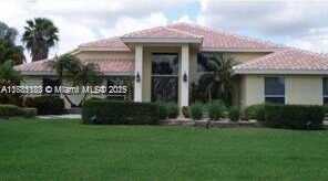 21070 N Sweetwater Ln N, Boca Raton, FL 33428