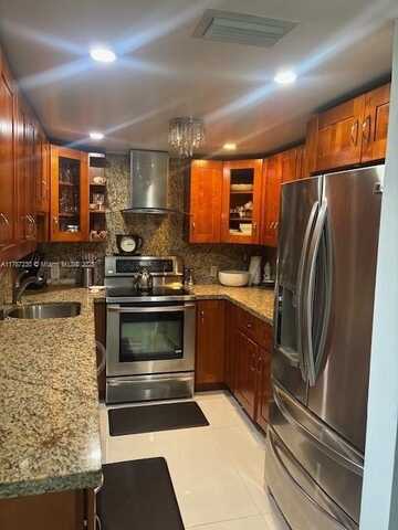 20379 W Country Club Dr, Aventura, FL 33180