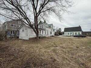 10 Trinity Street, Rockland, ME 04841