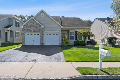 24 Little Leaf Lane, Howell, NJ 07731
