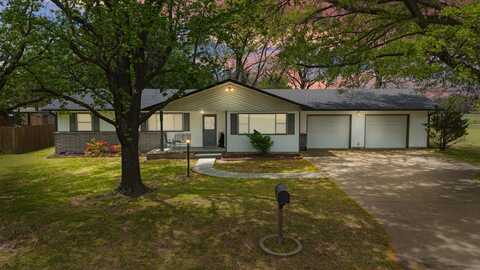 2120 S Spring St Street, Grove, OK 74344