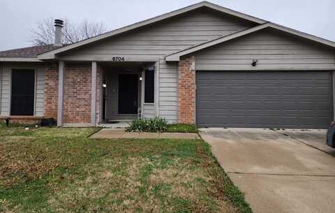 6704 Elliot Court, The Colony, TX 75056