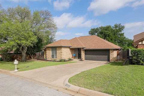 3952 Misty Meadow Drive, Fort Worth, TX 76133