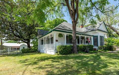 701 N Johnson Street, Mineola, TX 75773